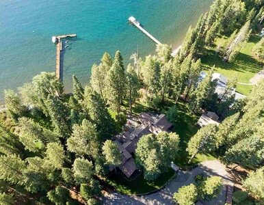 Zuckerberg kupił dwa domy nad jeziorem Tahoe. Zobaczcie, jak mieszka...